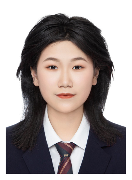 吕心怡.jpg